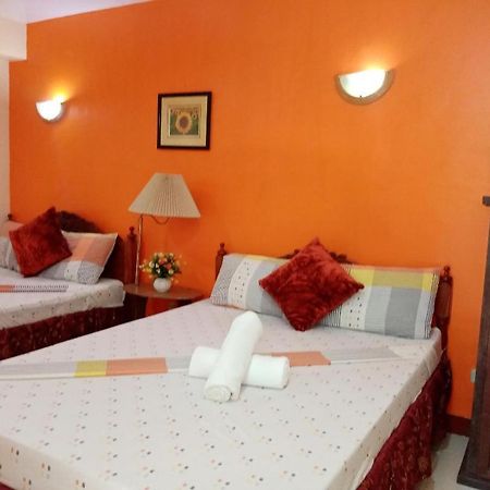 D'Lucky Garden Inn & Suites Tiniguiban Екстериор снимка
