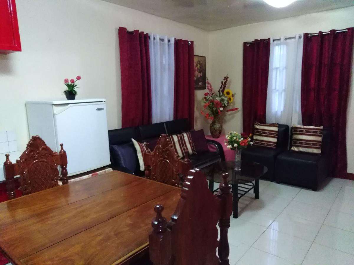 D'Lucky Garden Inn & Suites Tiniguiban Екстериор снимка